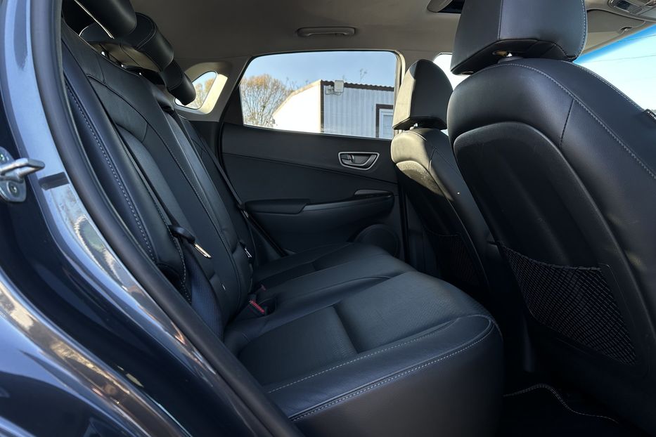 Продам Hyundai Kona  64kWhМакс.комплектація ЛЮК 2021 года в Львове