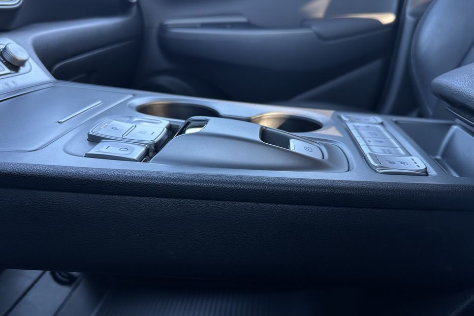 Продам Hyundai Kona  64kWhМакс.комплектація ЛЮК 2021 года в Львове