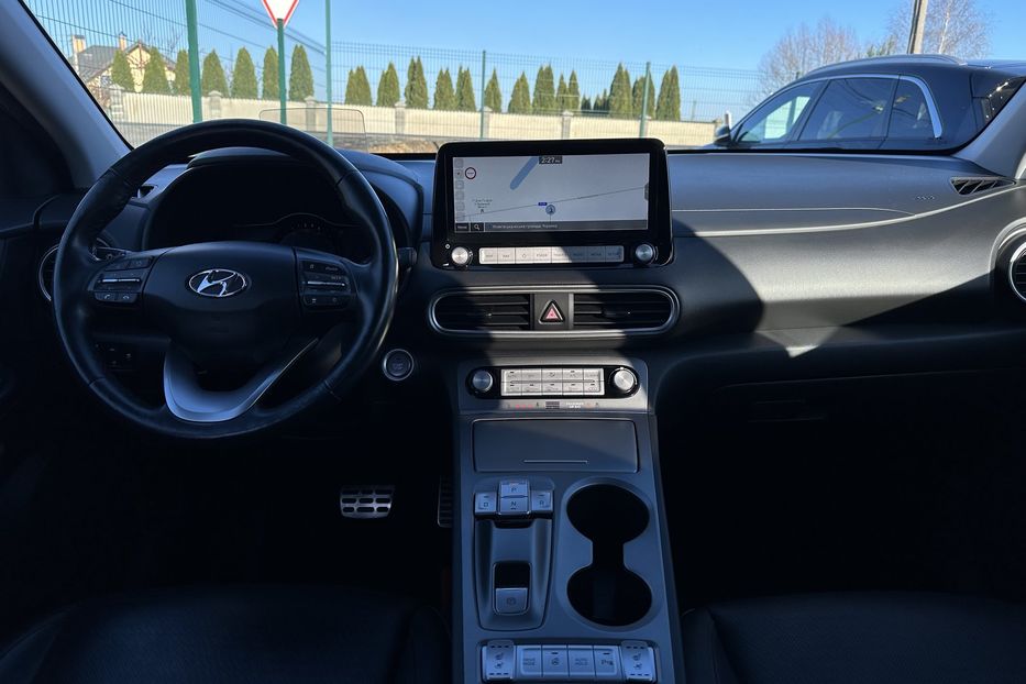 Продам Hyundai Kona  64kWhМакс.комплектація ЛЮК 2021 года в Львове
