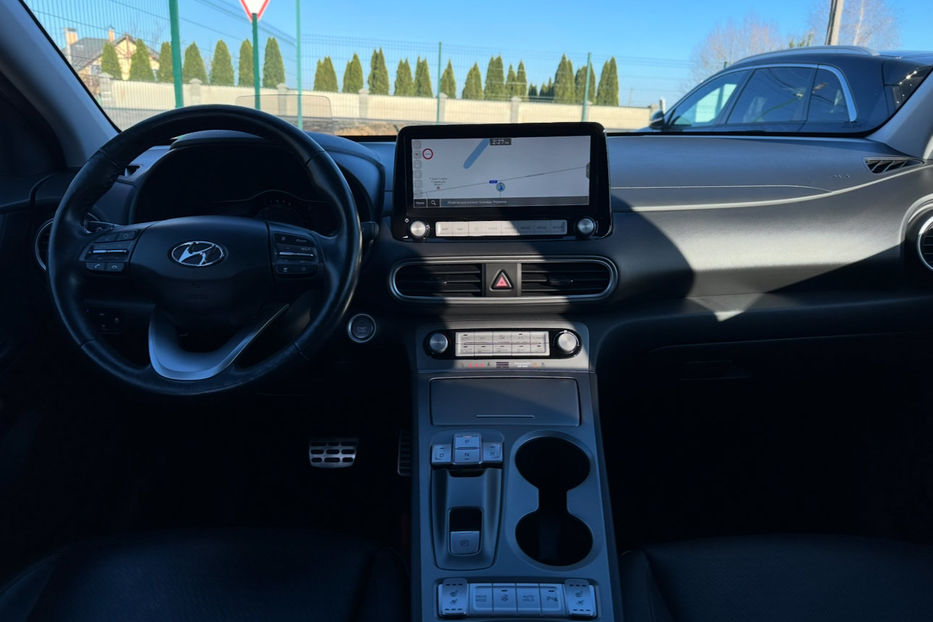 Продам Hyundai Kona  64kWhМакс.комплектація ЛЮК 2021 года в Львове
