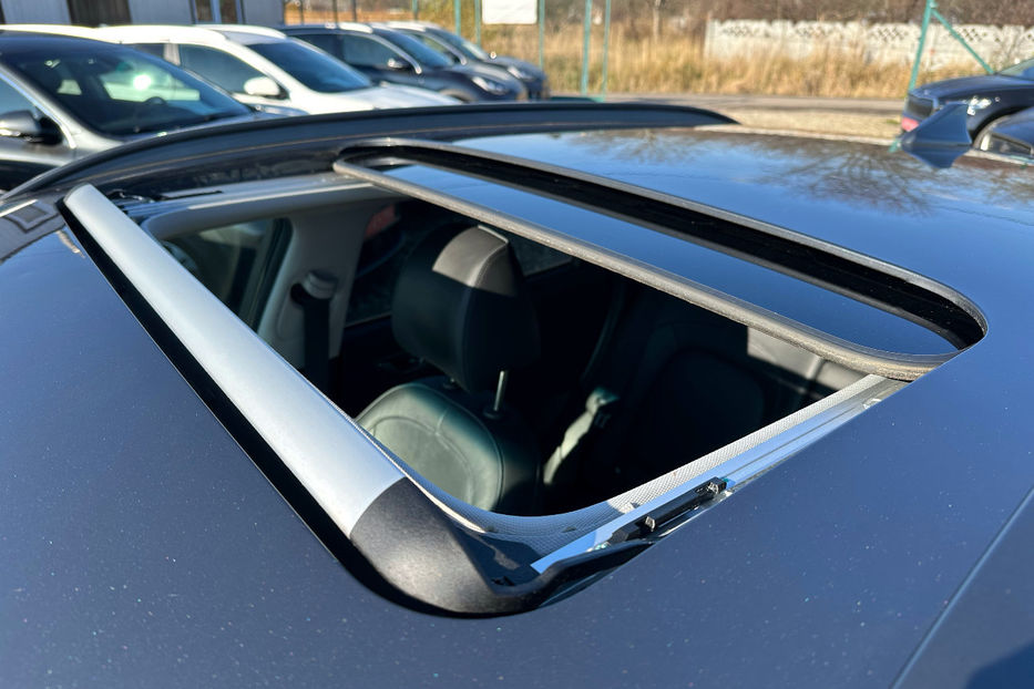 Продам Hyundai Kona  64kWhМакс.комплектація ЛЮК 2021 года в Львове