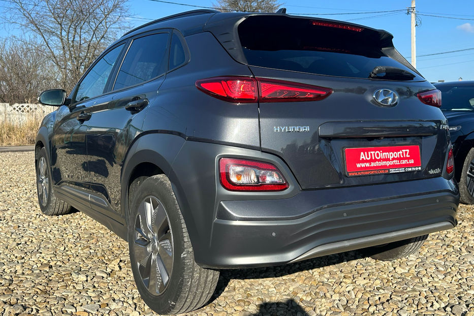 Продам Hyundai Kona  64kWhМакс.комплектація ЛЮК 2021 года в Львове