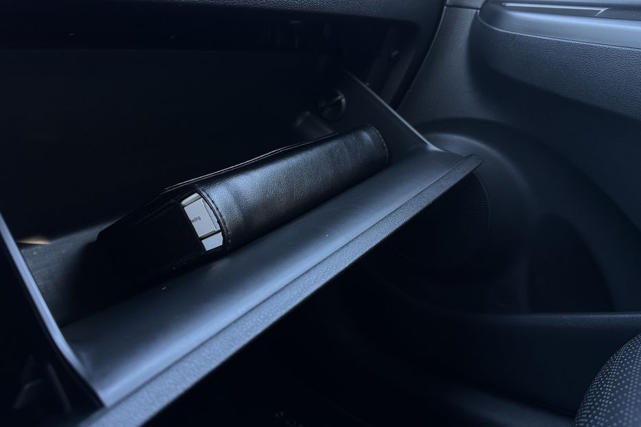 Продам Hyundai Kona  64kWhМакс.комплектація ЛЮК 2021 года в Львове