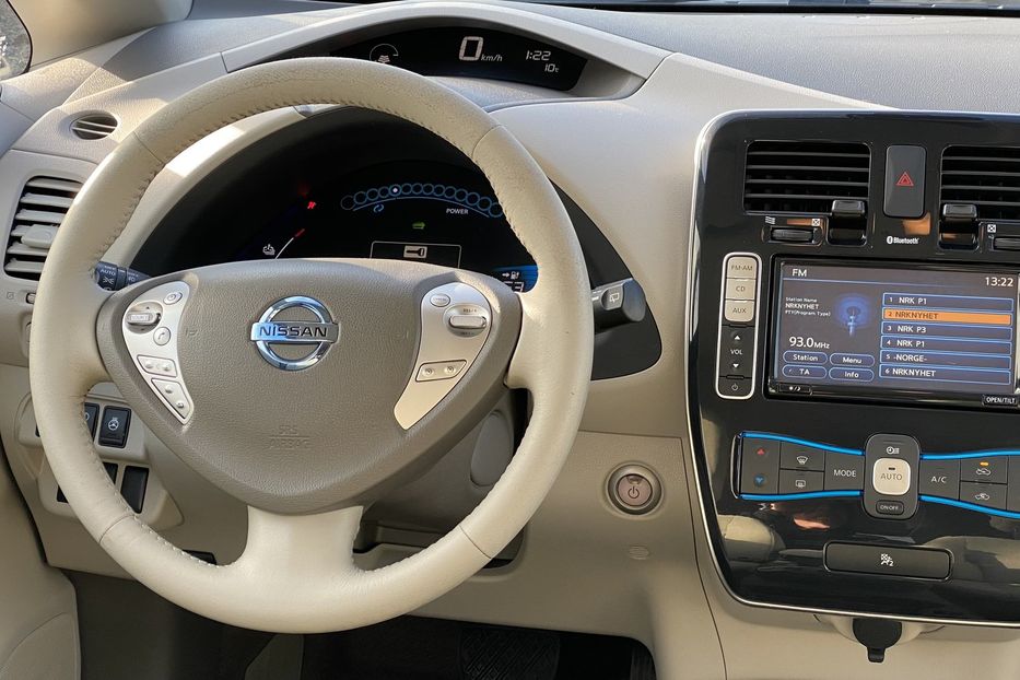 Продам Nissan Leaf 2011 года в Луцке
