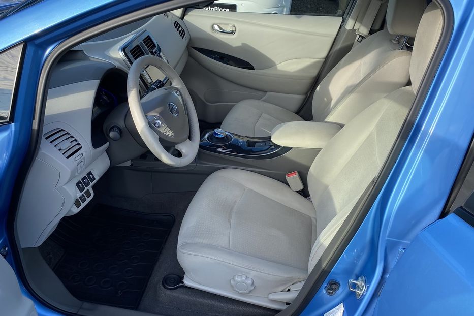 Продам Nissan Leaf 2011 года в Луцке
