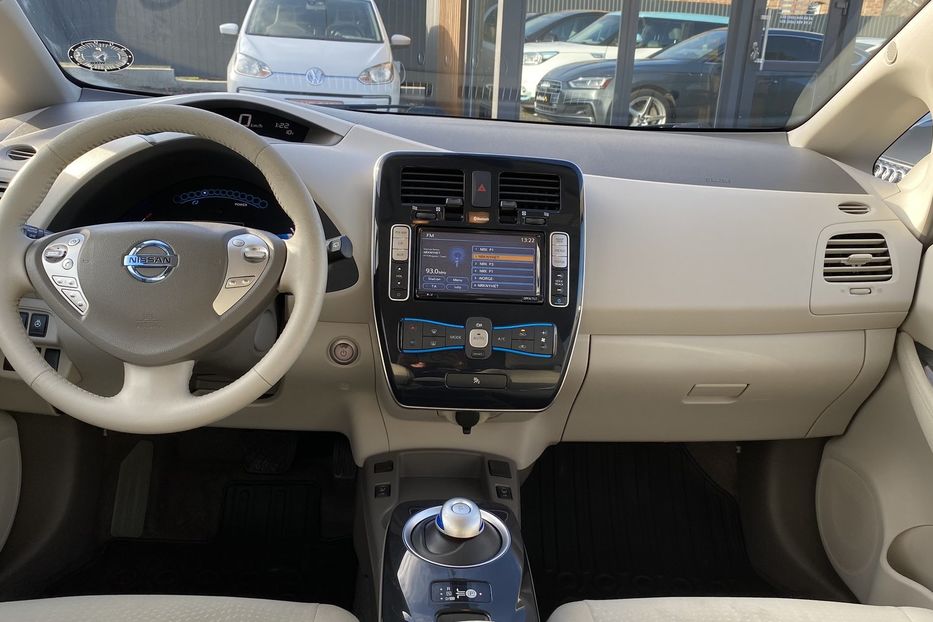Продам Nissan Leaf 2011 года в Луцке