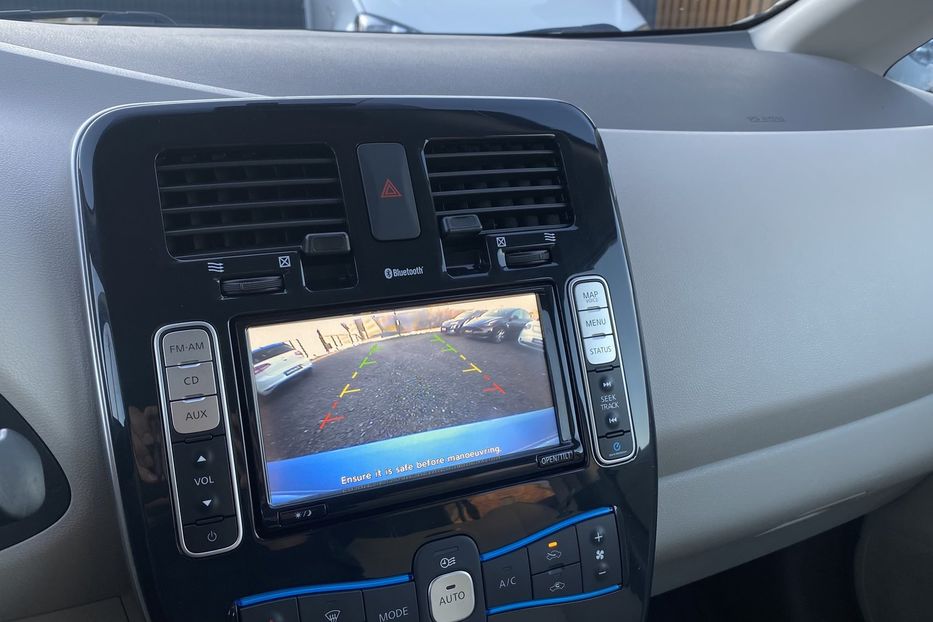 Продам Nissan Leaf 2011 года в Луцке