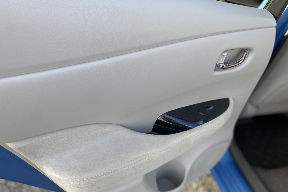 Продам Nissan Leaf 2011 года в Луцке