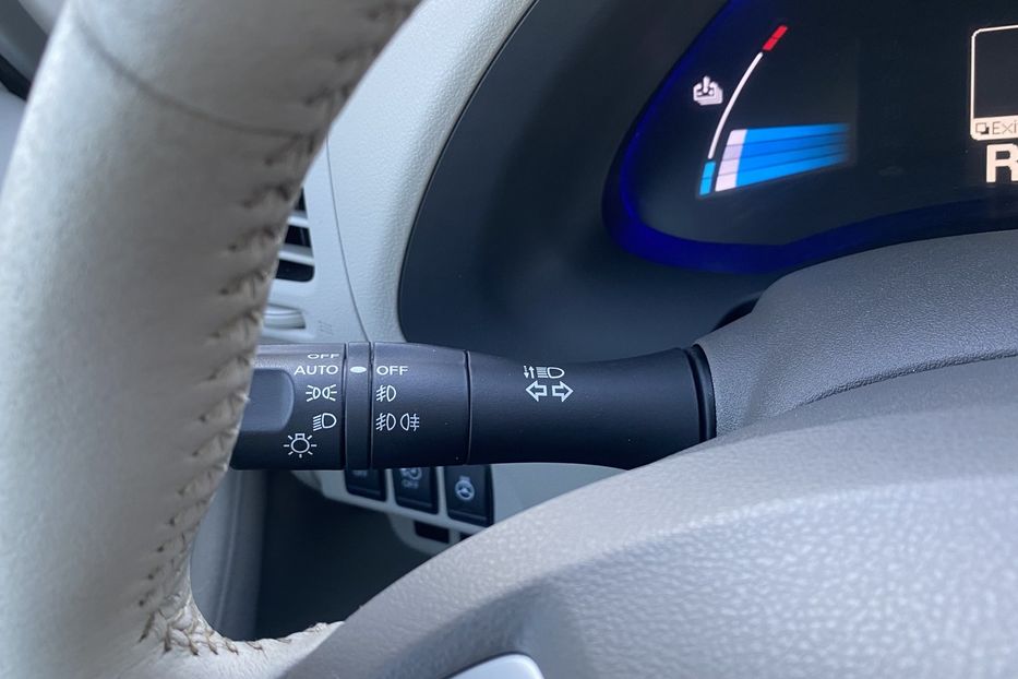 Продам Nissan Leaf 2011 года в Луцке