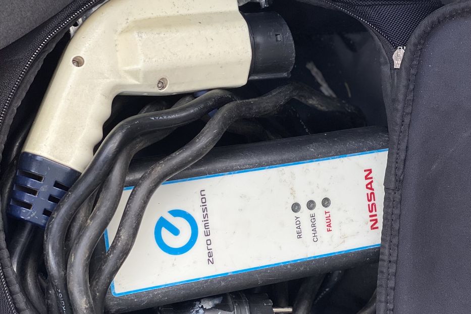 Продам Nissan Leaf 2011 года в Луцке