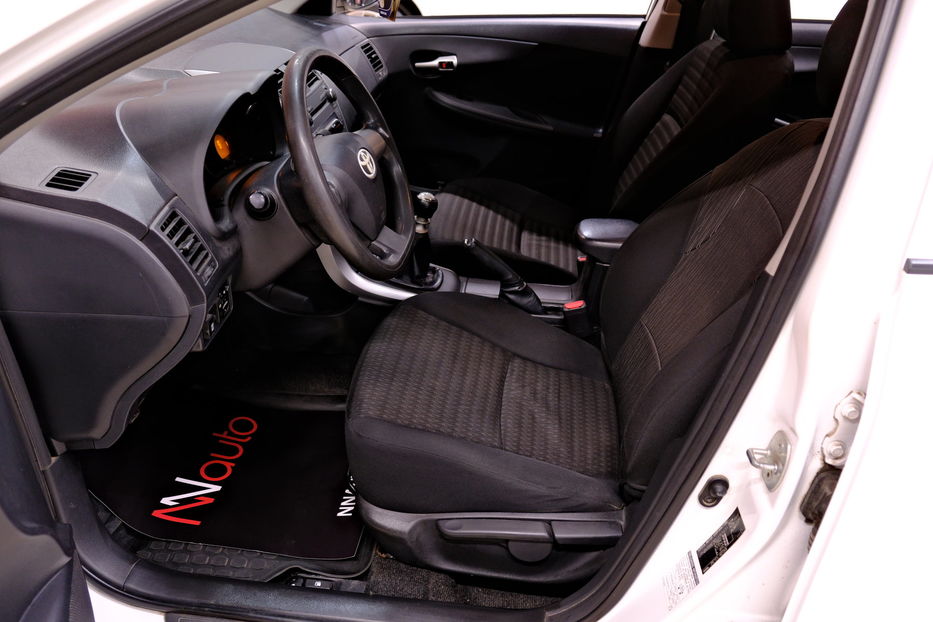 Продам Toyota Corolla 2011 года в Одессе