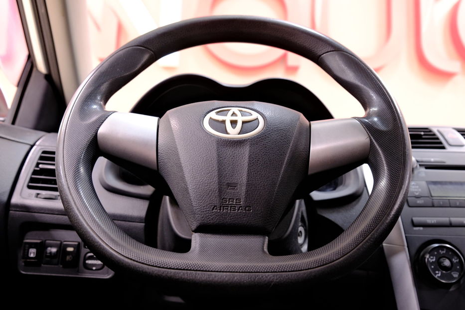 Продам Toyota Corolla 2011 года в Одессе