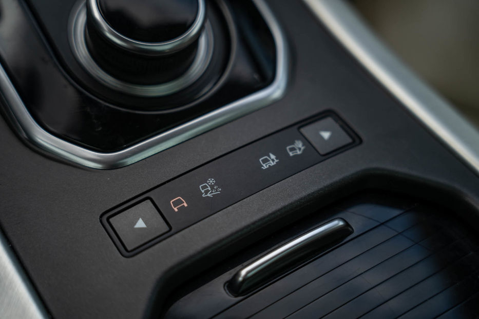 Продам Land Rover Range Rover Evoque SE 2017 года в Черновцах