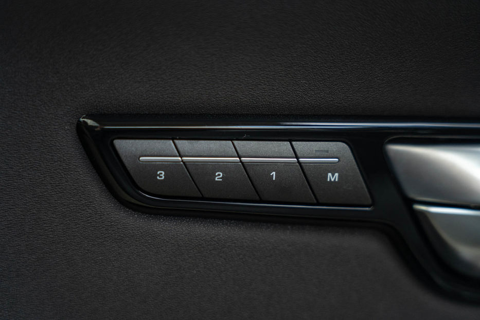 Продам Land Rover Range Rover Evoque SE 2017 года в Черновцах