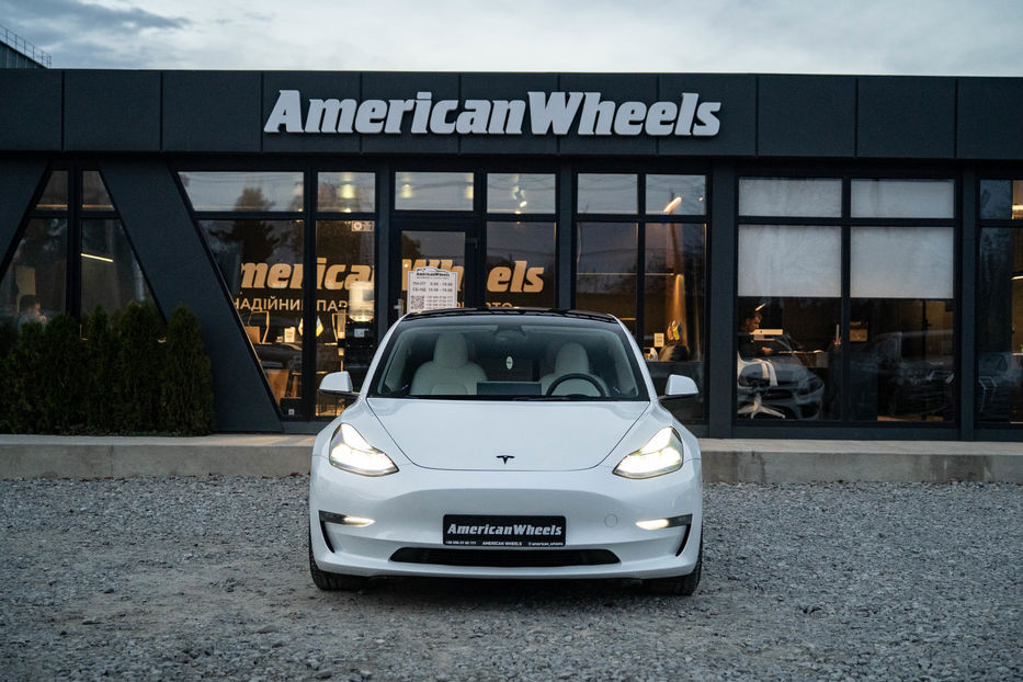 Продам Tesla Model 3 Performance 2023 года в Черновцах