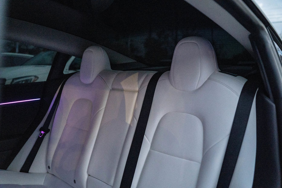 Продам Tesla Model 3 Performance 2023 года в Черновцах