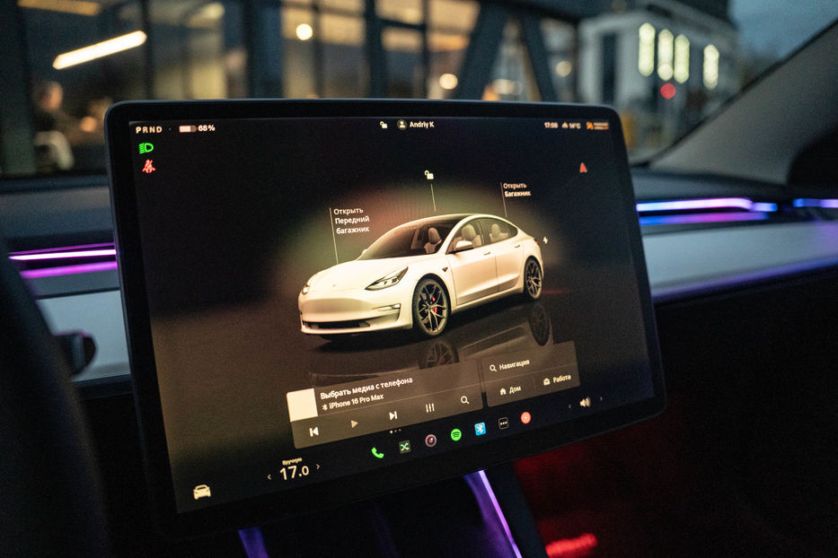 Продам Tesla Model 3 Performance 2023 года в Черновцах