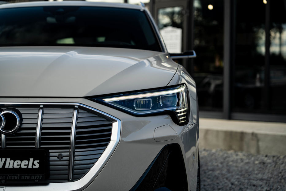 Продам Audi E-Tron 2020 года в Черновцах