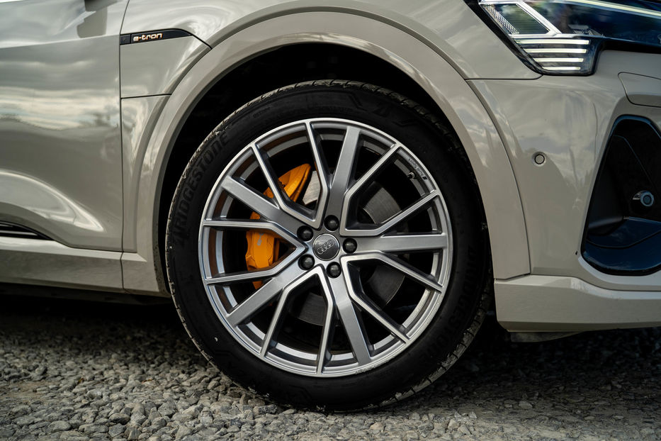 Продам Audi E-Tron 2020 года в Черновцах