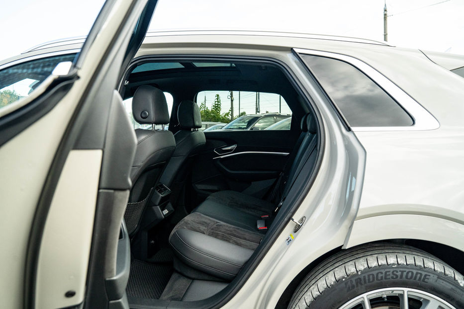 Продам Audi E-Tron 2020 года в Черновцах