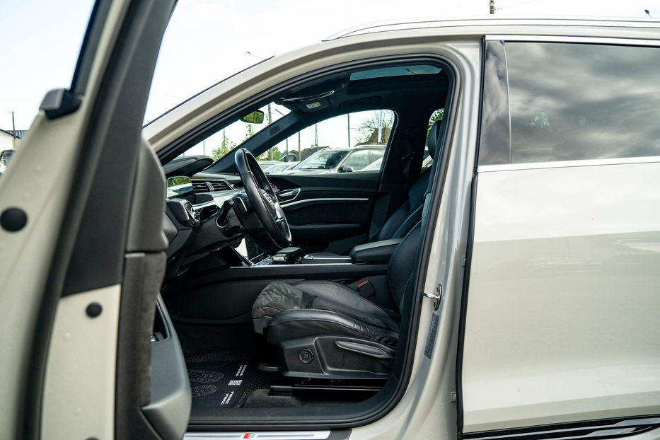 Продам Audi E-Tron 2020 года в Черновцах