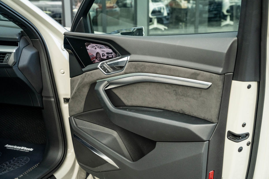 Продам Audi E-Tron 2020 года в Черновцах