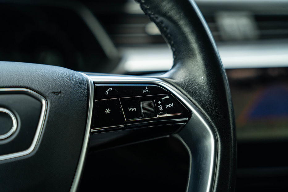 Продам Audi E-Tron 2020 года в Черновцах