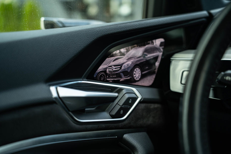 Продам Audi E-Tron 2020 года в Черновцах