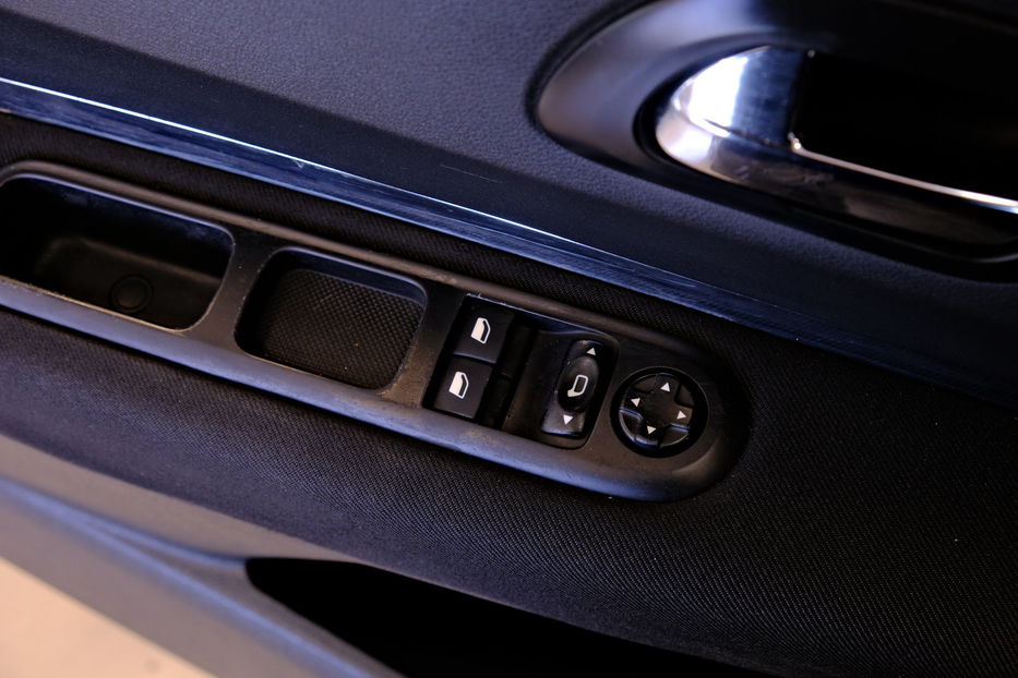 Продам Peugeot 3008 2011 года в Одессе