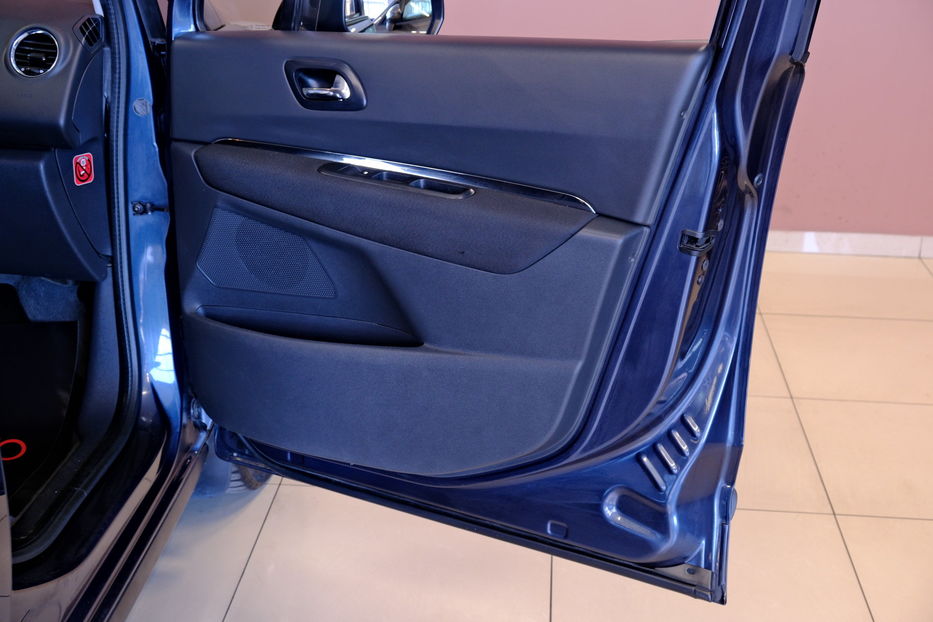 Продам Peugeot 3008 2011 года в Одессе