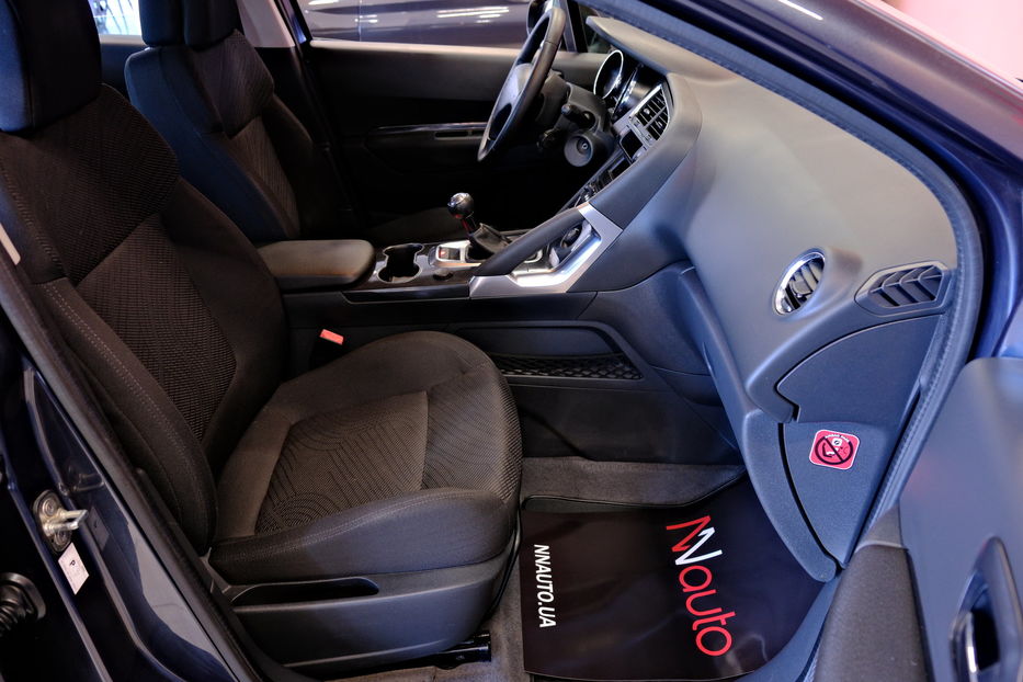 Продам Peugeot 3008 2011 года в Одессе