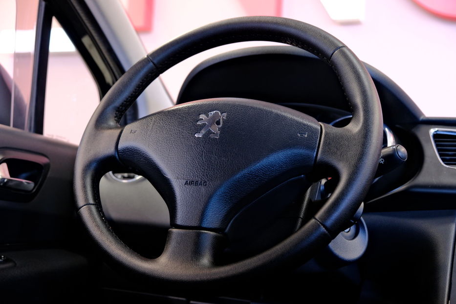 Продам Peugeot 3008 2011 года в Одессе