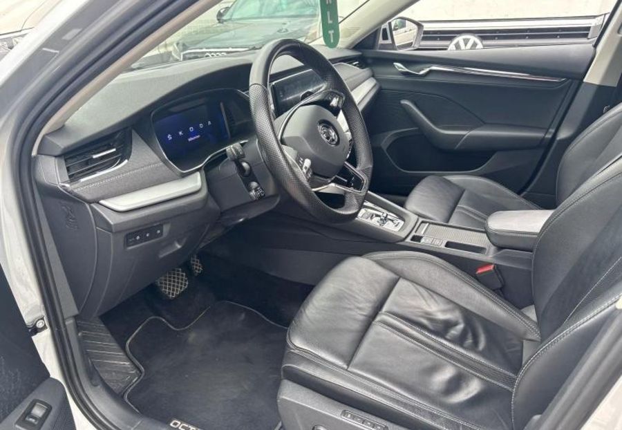 Продам Skoda Octavia Executive ЦІЛА v7545 2022 года в Луцке