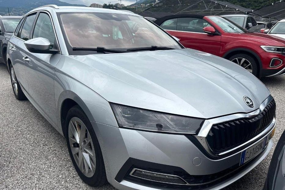 Продам Skoda Octavia Executive ЦІЛА v7545 2022 года в Луцке