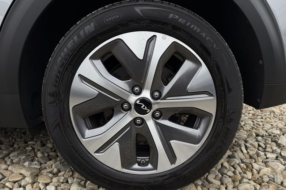 Продам Kia Niro 64кВтТепловийПідгрвсидінькерма 2022 года в Львове