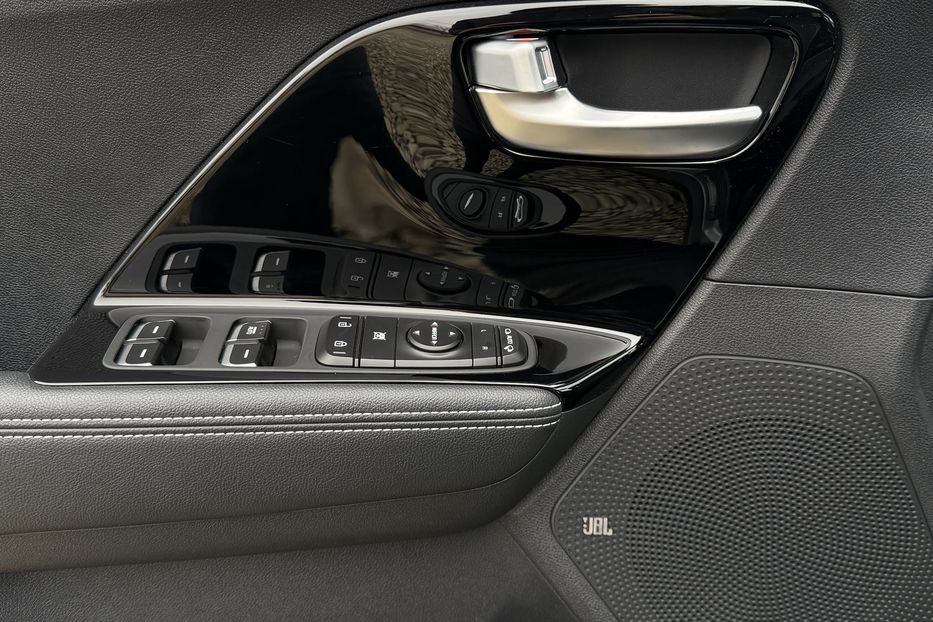 Продам Kia Niro 64кВтТепловийПідгрвсидінькерма 2022 года в Львове