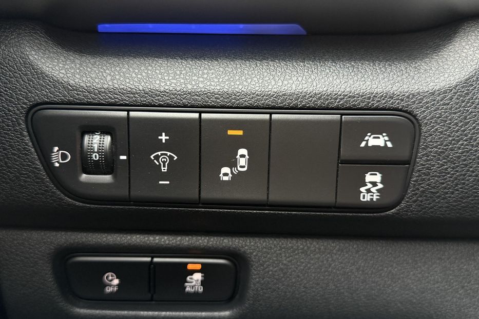 Продам Kia Niro 64кВтТепловийПідгрвсидінькерма 2022 года в Львове