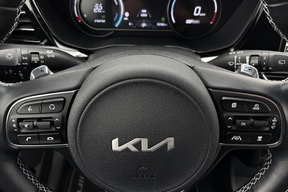 Продам Kia Niro 64кВтТепловийПідгрвсидінькерма 2022 года в Львове