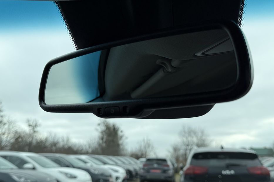 Продам Kia Niro 64кВтТепловийПідгрвсидінькерма 2022 года в Львове