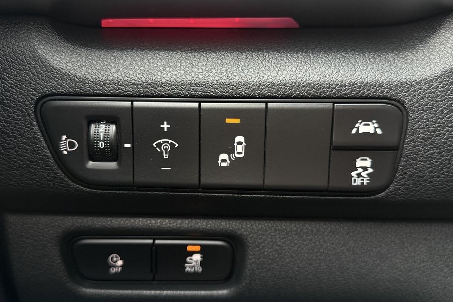 Продам Kia Niro 64кВтТепловийПідгрвсидінькерма 2022 года в Львове