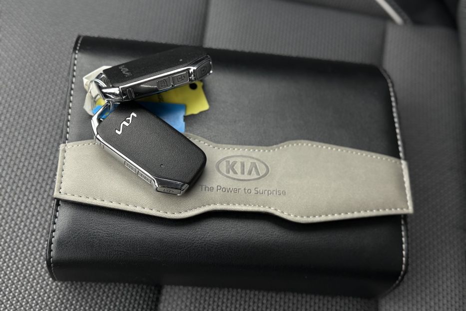 Продам Kia Niro 64кВтТепловийПідгрвсидінькерма 2022 года в Львове