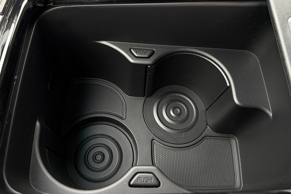 Продам Kia Niro 64кВтТепловийПідгрвсидінькерма 2022 года в Львове