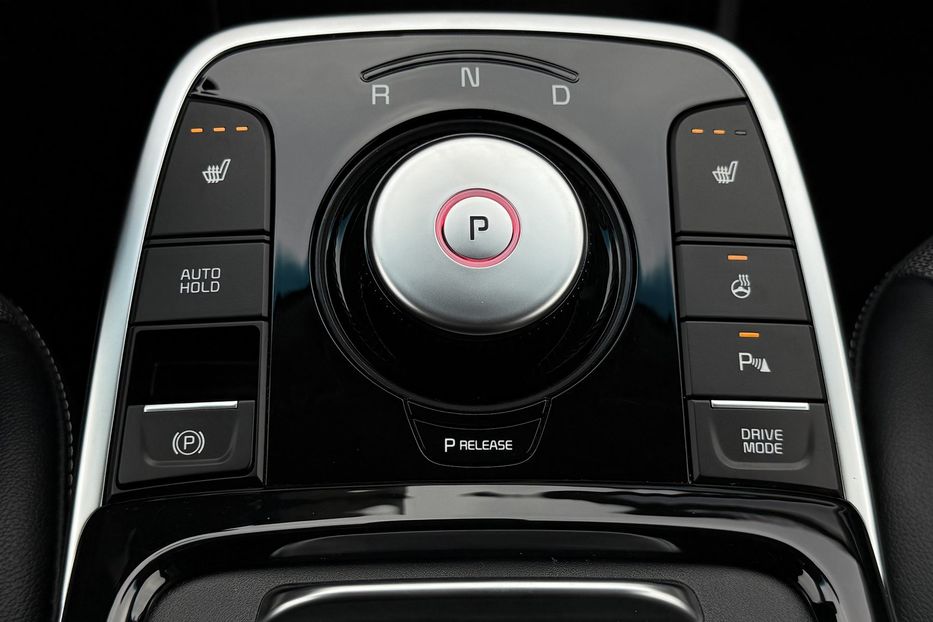 Продам Kia Niro 64кВтТепловийПідгрвсидінькерма 2022 года в Львове