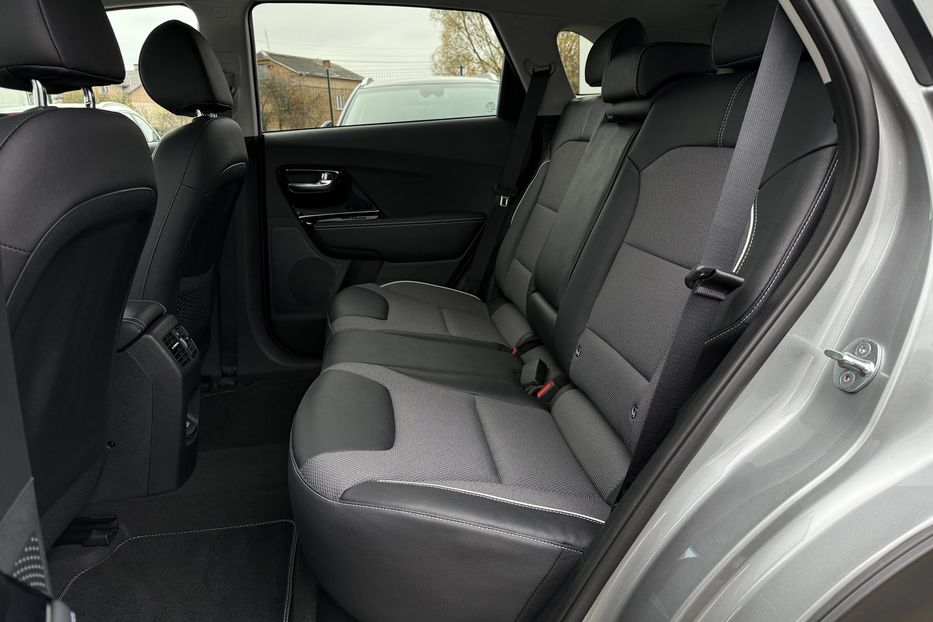 Продам Kia Niro 64кВтТепловийПідгрвсидінькерма 2022 года в Львове