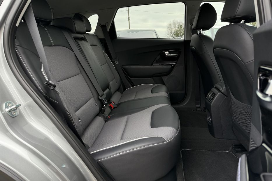 Продам Kia Niro 64кВтТепловийПідгрвсидінькерма 2022 года в Львове