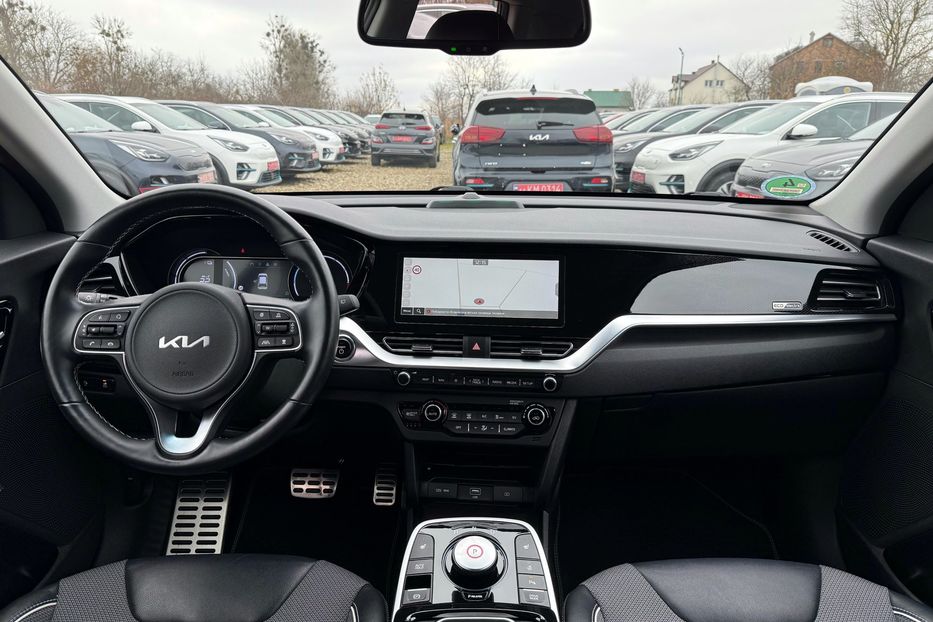 Продам Kia Niro 64кВтТепловийПідгрвсидінькерма 2022 года в Львове