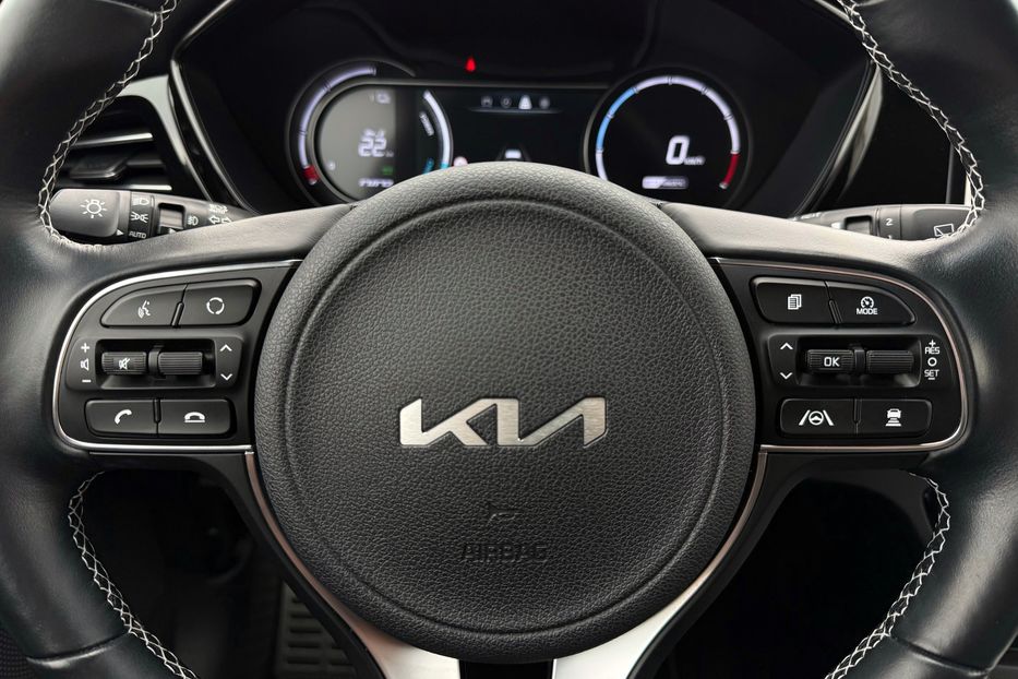 Продам Kia Niro 64кВтТепловийПідгрвсидінькерма 2022 года в Львове