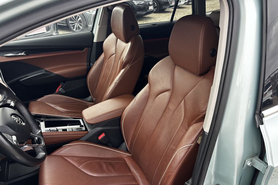 Продам Skoda 440 ENYAQ 82квт авто у Львові 2021 года в Львове