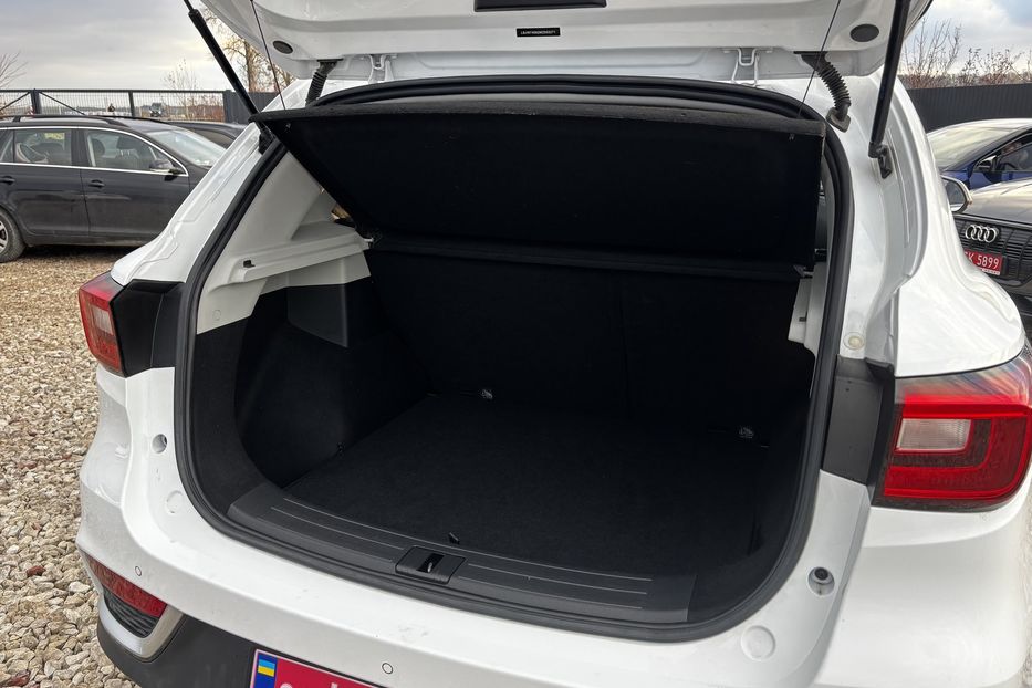 Продам MG ZR ZS EV авто у Львові  2021 года в Львове