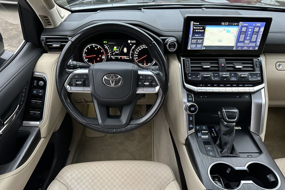 Продам Toyota Land Cruiser 300 Premium 70Anniversary 2021 года в Киеве